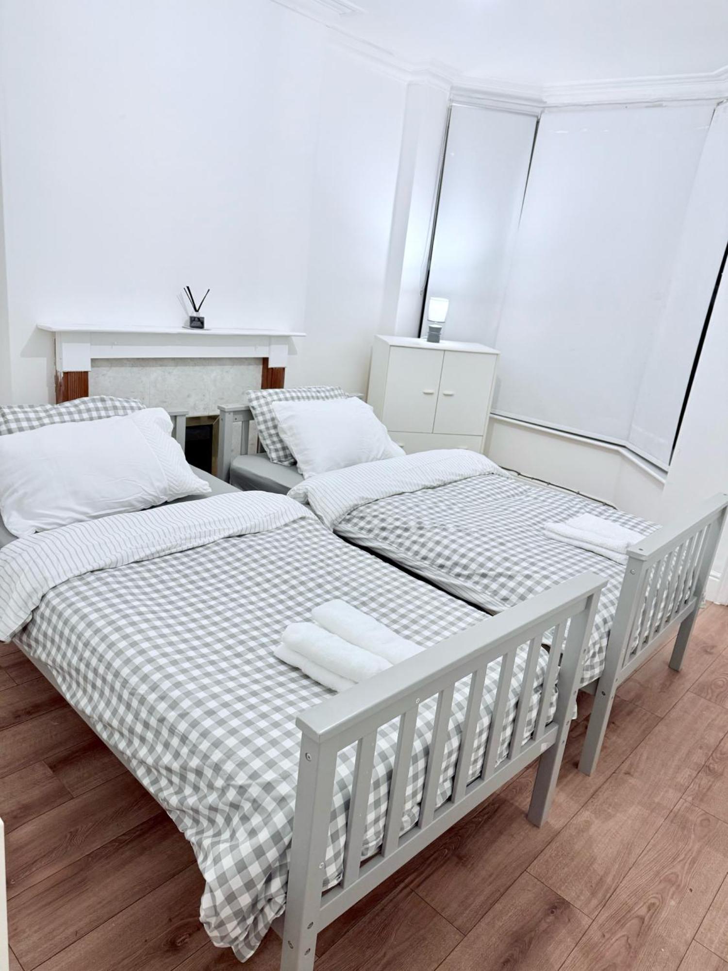 3 Bedroom Terraced Home Nottingham Esterno foto